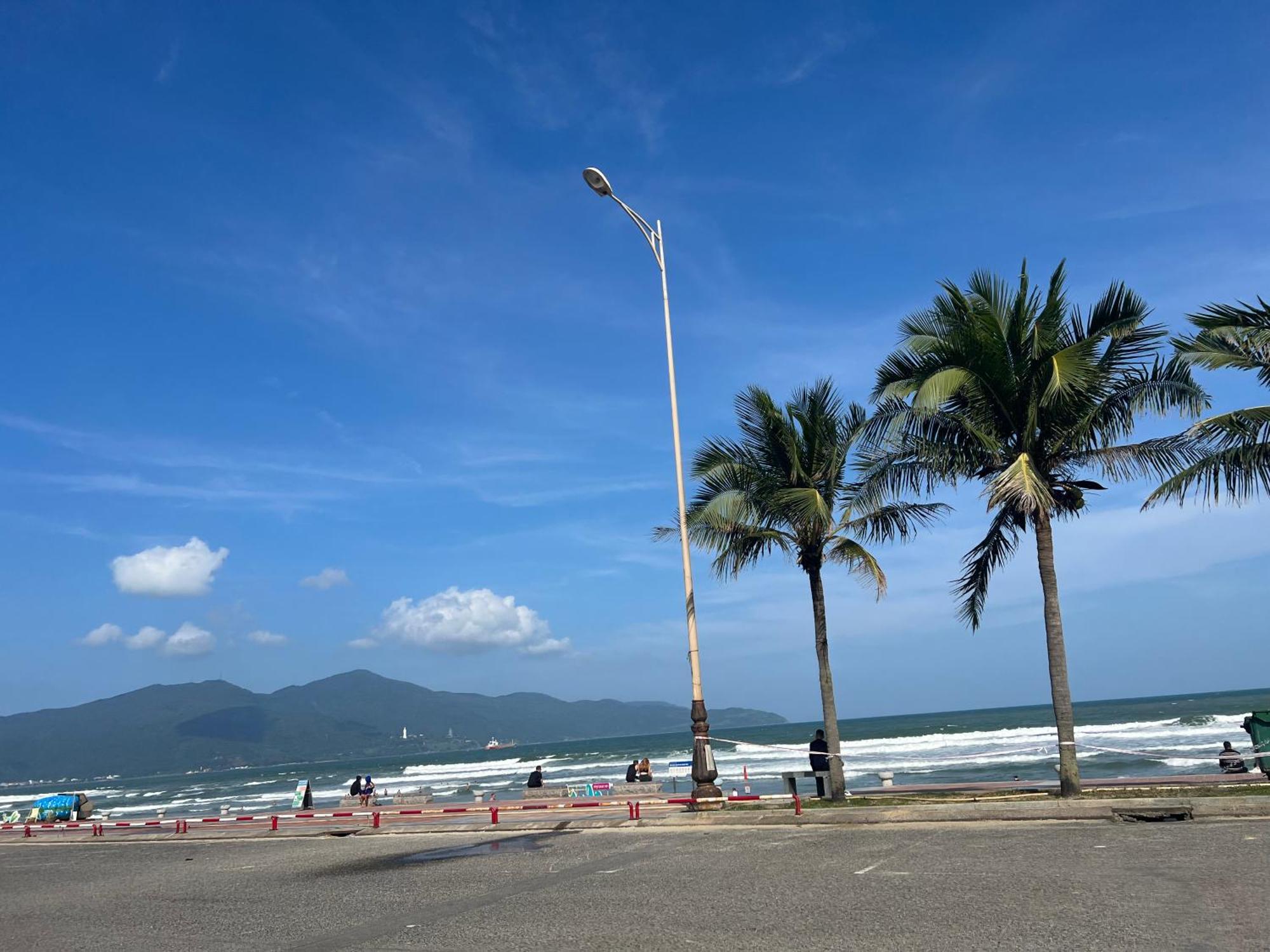 Luxury Apartment - Rooftop Swimming Pool - Beach Front - Hinata Apartment Da Nang Exterior photo