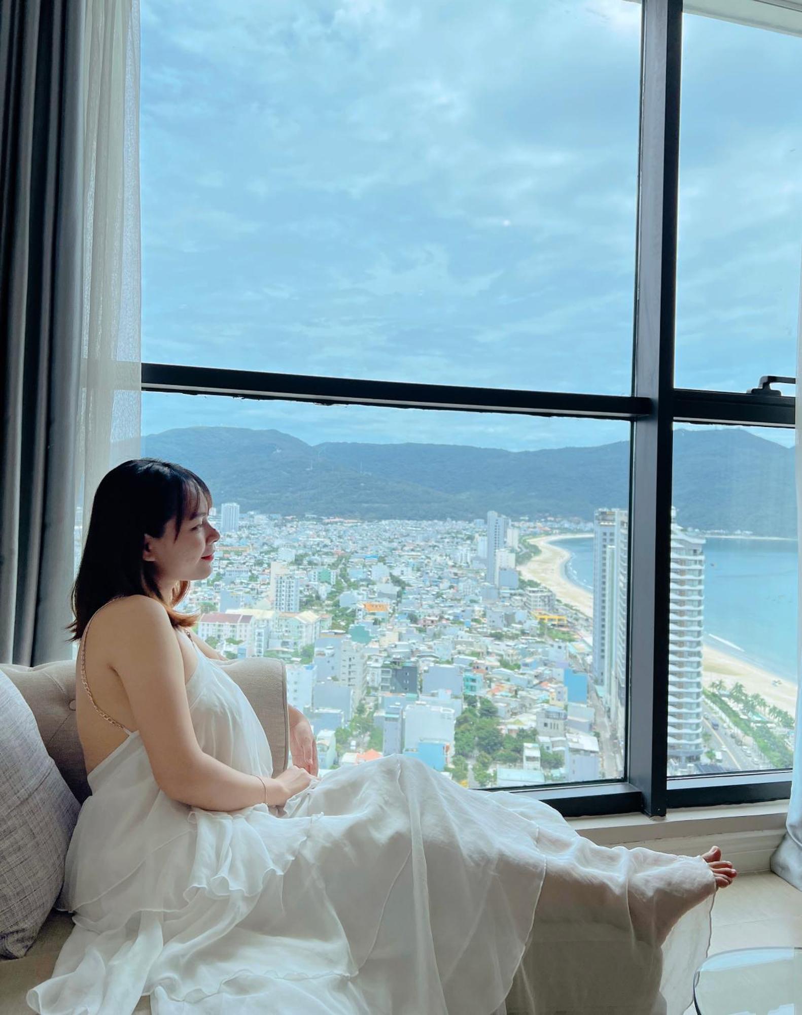 Luxury Apartment - Rooftop Swimming Pool - Beach Front - Hinata Apartment Da Nang Exterior photo