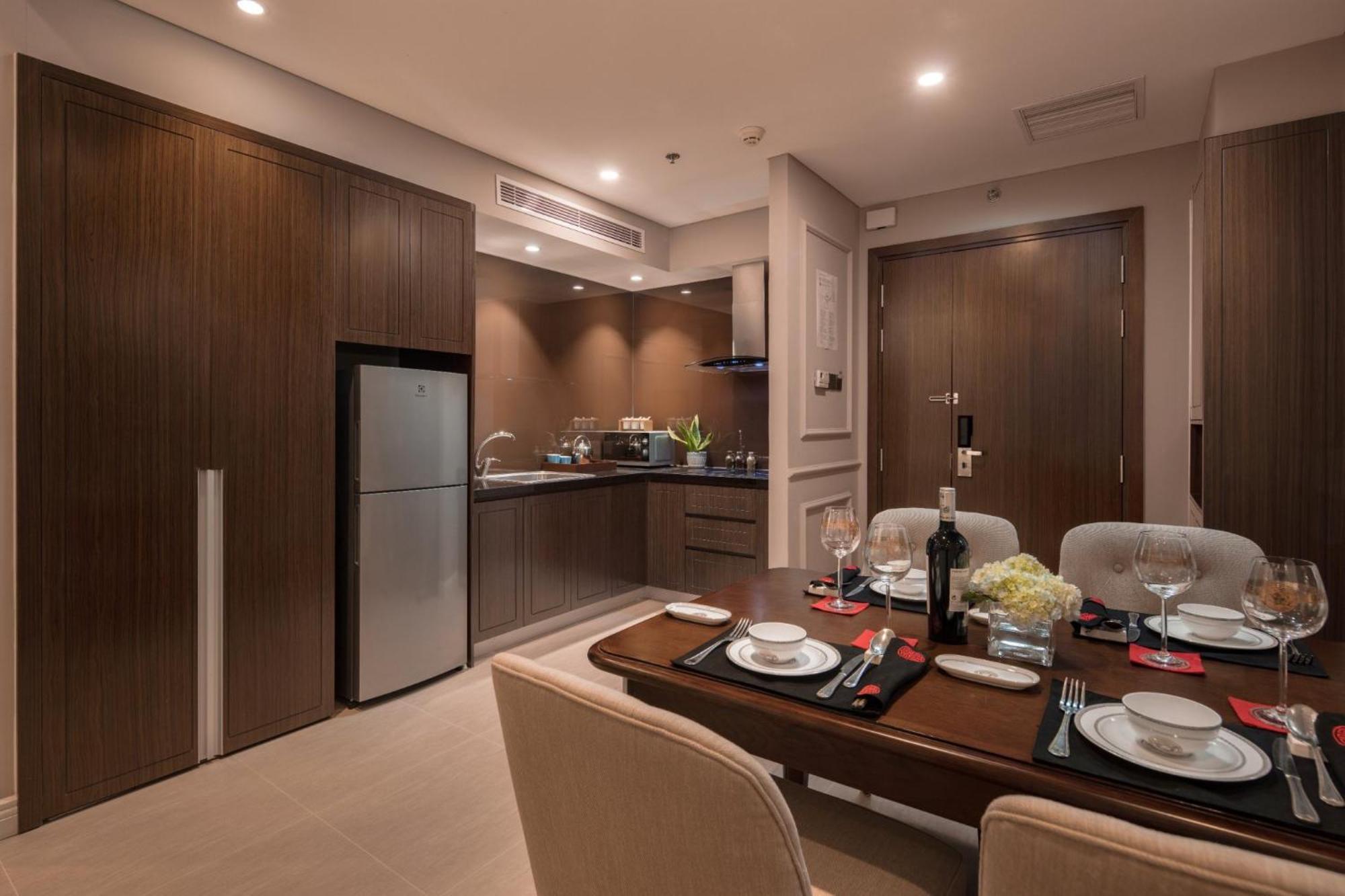 Luxury Apartment - Rooftop Swimming Pool - Beach Front - Hinata Apartment Da Nang Exterior photo