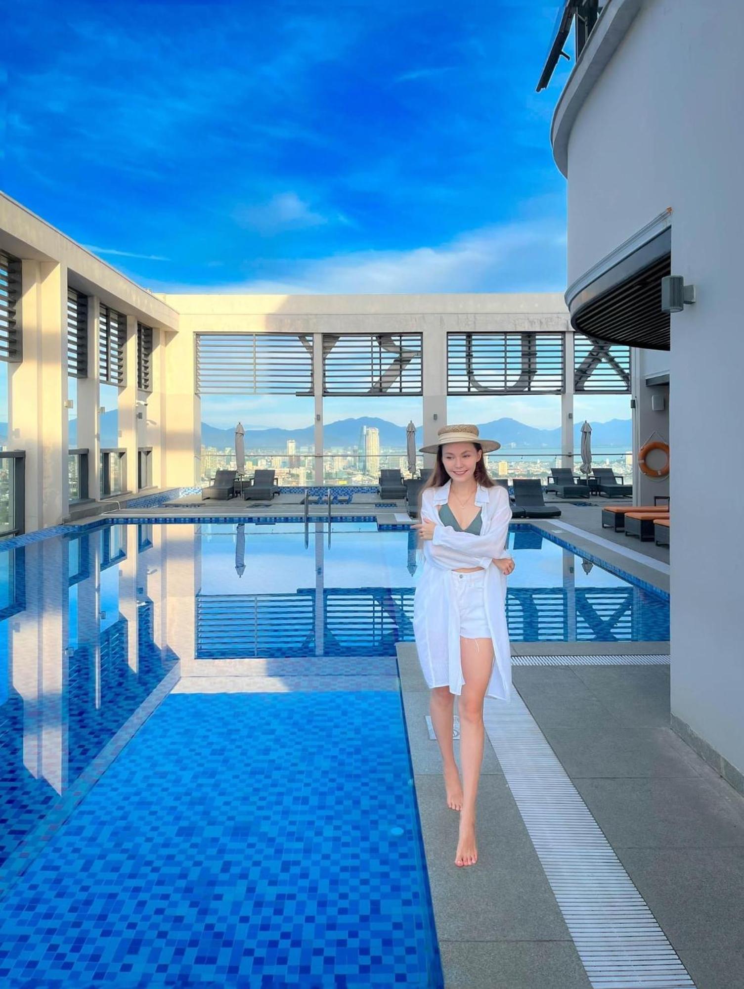 Luxury Apartment - Rooftop Swimming Pool - Beach Front - Hinata Apartment Da Nang Exterior photo